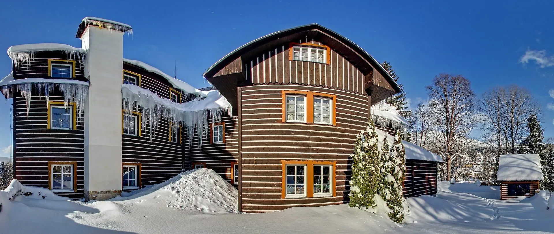 Hotel Tri Ruze Špindlerŭv Mlýn