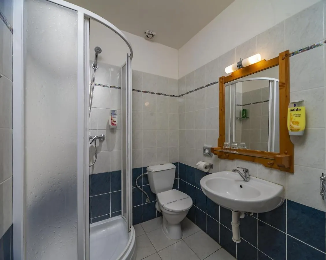 Hotel Tri Ruze Špindlerŭv Mlýn 3*,  Tsjechië